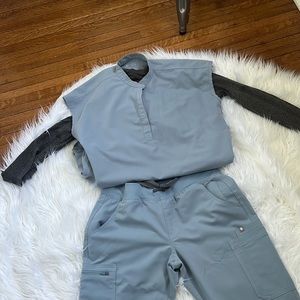 Figs limited edition medium Rafaela shirt and medium yola skinny pants.